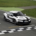 Audi ‘nin sürücüsüz aracı RS7 Concept