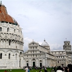 Pisa ve Pisa’nın Eğik Kulesi
