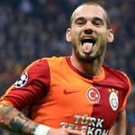 Sneijder için flaş karar!