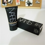 Nars - Pure Radiant Tinted Moisturizer İncelemesi