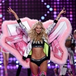 VICTORIA'S SECRET FASHION SHOW 2014 LONDON