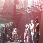Volkswagen Arena’da Swing partisi!