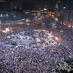 Mutlaka İzleyin! Al Midan / The Square / Meydan