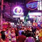 Pattaya Walking Street'de Gece Hayatı