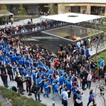 Zorlu Center’da Apple Store izdihamı