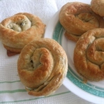 el açması ıspanaklı peynirli gül böreği