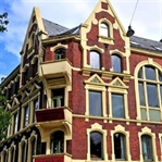 Kuzeyin Güneyinde Bir Yer, Bergen Norveç