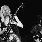 Blues efsanesi 70 yaşında hayatını kaybetti