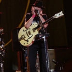 Neil Young, Küçükçiftlik Park’ı salladı!