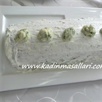 Patatesli Yoğurtlu Ispanak Salatası