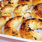 Tuzlu Ay Çöreği