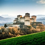 İtalya'da Bir Kale: TORRECHIARA