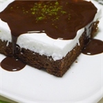 BAŞINIZI DÖNDÜRECEK BİR TATLI: AĞLAYAN KEK!