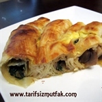 Pazılı Mantarlı Börek
