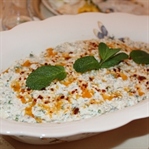 YOĞURTLU BULGUR SALATASI TARİFİ