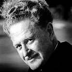 Nazım Hikmet'in Kaleminden Akan Mürekkep İzleri