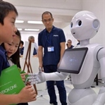 İnsansı Robot Pepper Satışa Çıkıyor