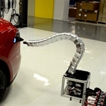 TESLA MOTOR OTOMATİK YILAN ŞARJ CİHAZI