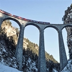 Bernina Express Panoramik Tren Turu