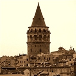 İstanbul'un Külahlı Ağabeyi: Galata Kulesi