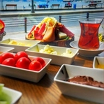 Arnavutköy’de Kahvaltı - No:64 Brasserie