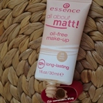 Essence All About Matt! Yağsız Fondöten