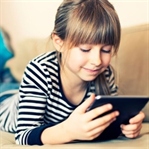 Tabletlerin,Cep Telefonlarının Çocuklara Zararları