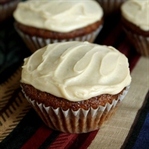 Cupcake : Damla Çikolatalı, Çilekli ve Islak