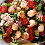 TON BALIKLI KARİDESLİ SALATA