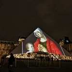 Musée du Louvre 'un Muhteşem Gösterisi