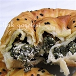 Otlu gül börek