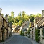 CASTLE COMBE şirin İngiliz Köyü
