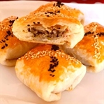 Hazır Yufkadan Milföy Tadında Börek Tarifi