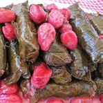 Kızılcıklı yaprak sarması