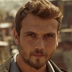 ARAS BULUT İYNEMLİ KENDİNİ FAZLA ÖZLETMEDİ: ÇUKUR