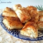 Baklava yufkasıyla tulum lorlu çıtır börek