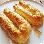 Baklava Yufkasından Çok Kolay Börek