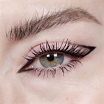 Grafik Eyeliner — 2017
