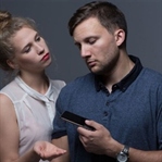 Tercihini yap! Telefonun mu Ben mi?