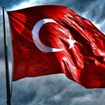 Türkiye’den Kaçmalı Mıyız?