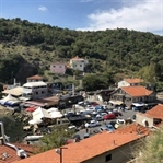 Bir Garip Köy Garipçe