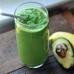 Avokadolu Smoothie Tarifi