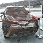 Demirden otomobil; Bu Toyota, dünyada tek!