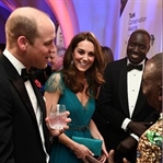 Kate Middleton: Jenny Packham Aspen elbise