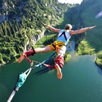 Çılgın bir spor : Bungee Jumping !