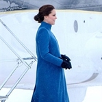 Kate Middleton: Catherine Walker Mavi Manto