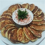KAHVALTI VE ÇAY SAATİ İÇİN KAŞIK DÖKMESİ