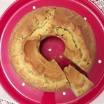 Kek Kalıbında Taze Soğanlı Mısır Ekmeği