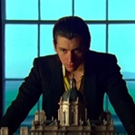 Arctic Monkeys 'Four Out of Five' Parçasına Klip