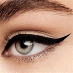 Kolay Eyeliner Nasıl Çekilir? Resimli Anlatım